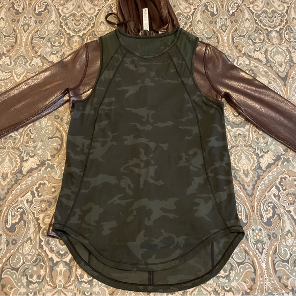 Mint Lululemon Sculpt Tank Incognito Camo Women’s Sz 6-8 Worn 2x - Picture 11 of 13